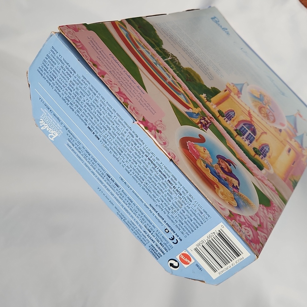 1998 Barbie as Sleeping Beauty - Picture 9 of 9